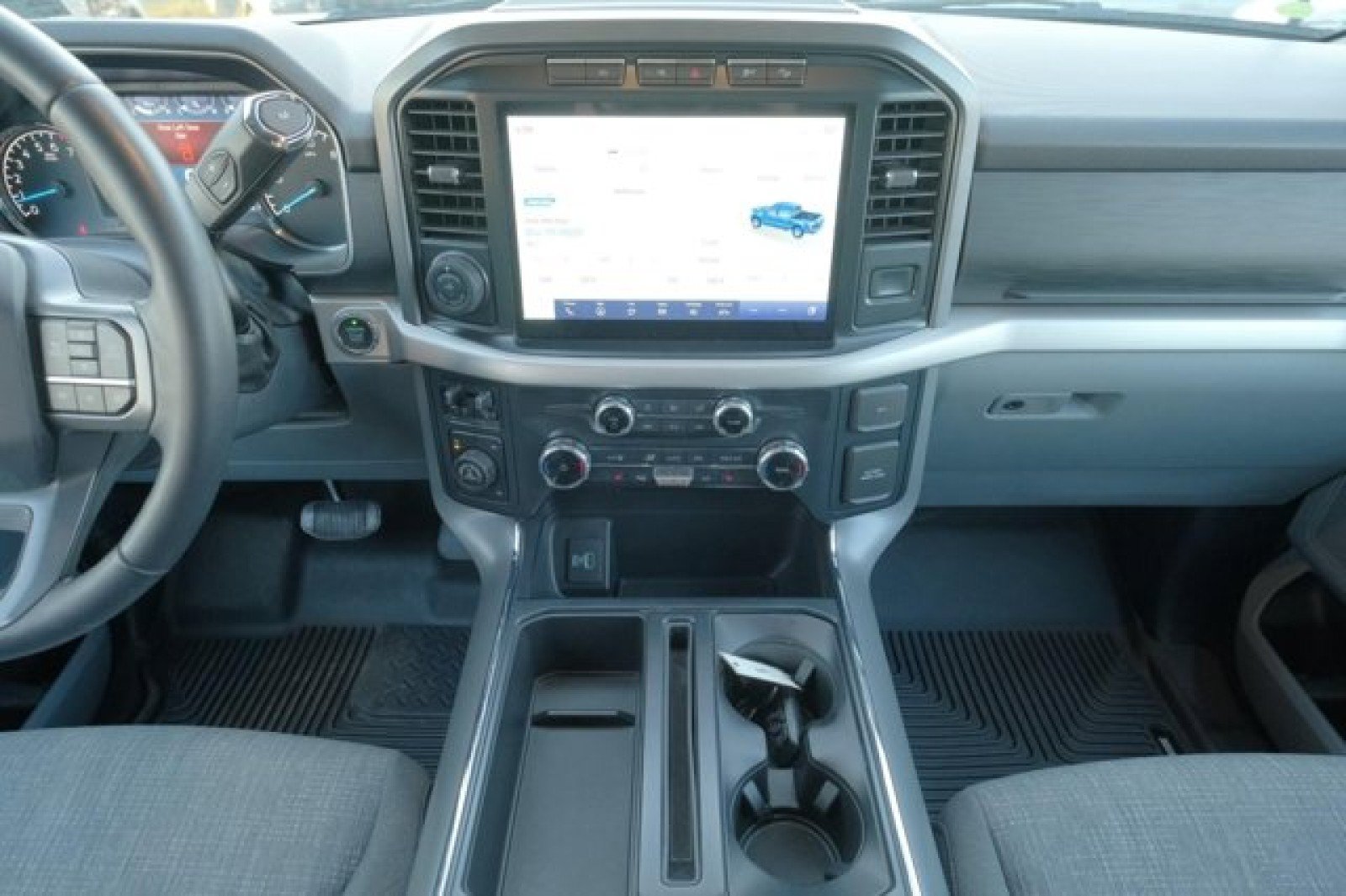Used 2022 Ford F150 XLT w/ Equipment Group 302A High AWD/4WD image 16