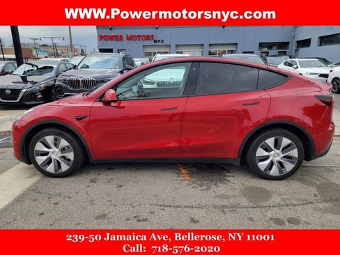 Used 2022 Tesla Model Y Long Range image 3