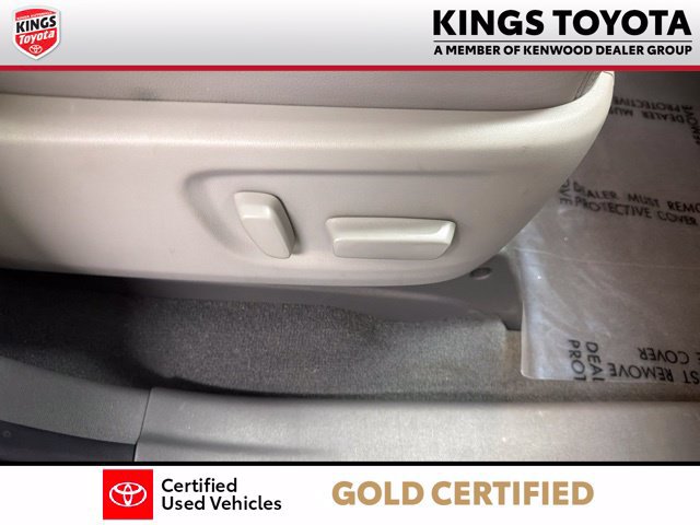 Certified 2020 Toyota Sienna XLE w/ XLE Navigation Package FWD image 13
