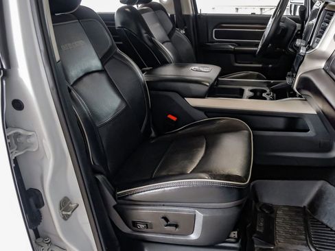 Used 2024 RAM 3500 Laramie w/ Bed Utility Group image 31