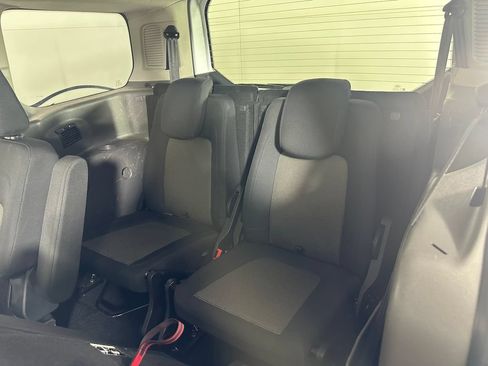 Used 2023 Ford Transit Connect XL FWD image 20