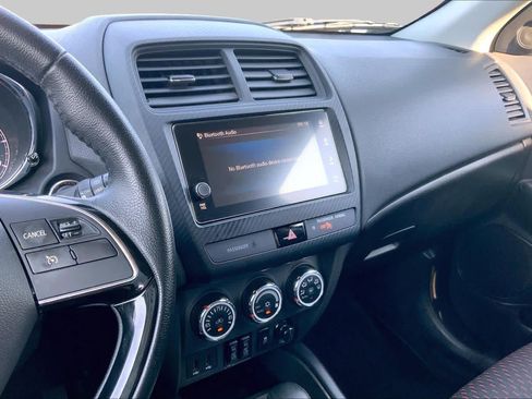 Used 2019 Mitsubishi Outlander Sport SE AWD/4WD image 6