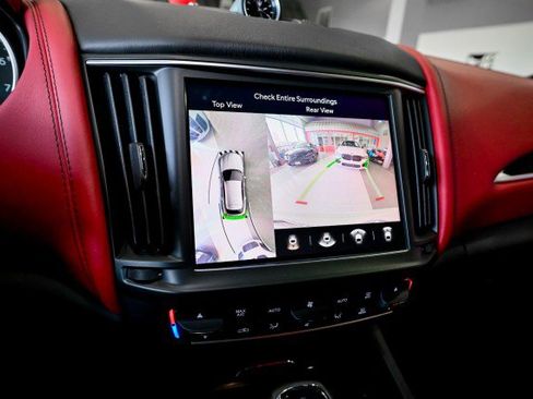 Used 2022 Maserati Levante GT image 36