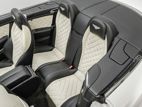 Used 2016 Bentley Continental GT image 43