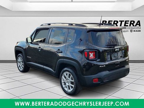 Certified 2022 Jeep Renegade Latitude w/ Convenience Group image 4