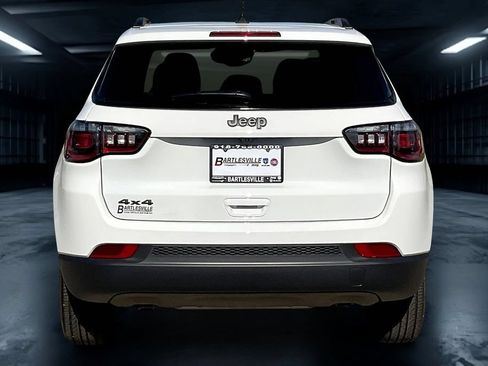 New 2025 Jeep Compass Latitude w/ Sun & Sound Group AWD/4WD image 4