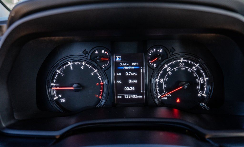 Used 2021 Toyota 4Runner SR5 AWD/4WD image 19