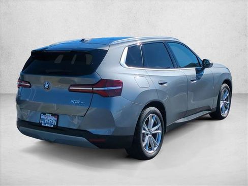 Used 2025 BMW X3 xDrive30i w/ Premium Package image 5