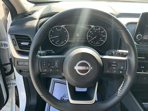 Certified 2024 Nissan Rogue SV w/ SV Premium Package FWD image 14
