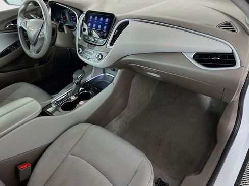 Used 2024 Chevrolet Malibu LT FWD image 29