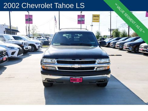 Used 2002 Chevrolet Tahoe LS image 2