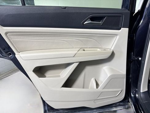 Used 2021 Volkswagen Atlas SEL FWD image 26