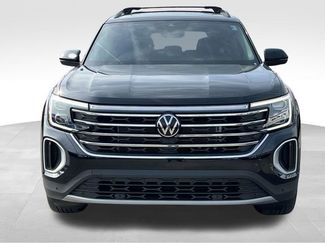 Used 2024 Volkswagen Atlas SE w/ Panoramic Sunroof Package video 2