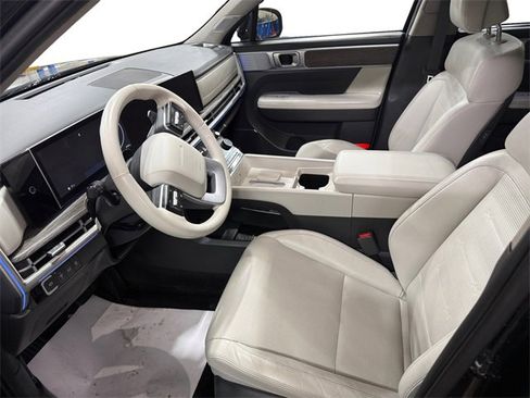 Certified 2024 Hyundai Santa Fe Limited image 9
