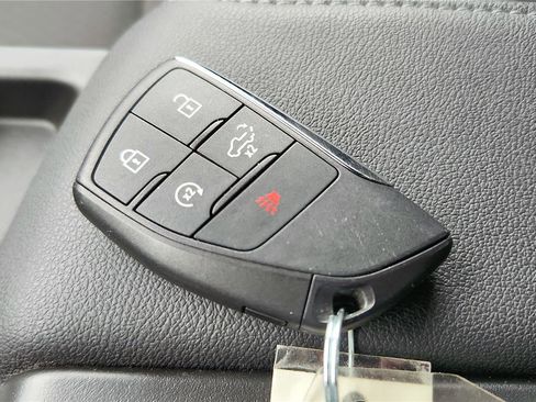 Used 2025 Chevrolet Silverado 3500 LT w/ Convenience Package image 33