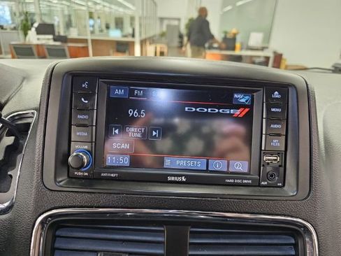 Used 2017 Dodge Grand Caravan GT image 17