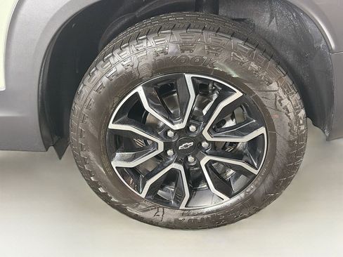 Used 2025 Chevrolet TrailBlazer ACTIV w/ Convenience Package image 32