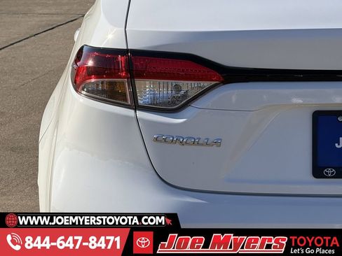 Certified 2026 Toyota Corolla LE image 10