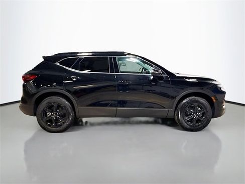 New 2026 Chevrolet Blazer LT image 6