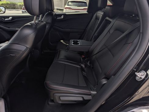 Certified 2025 Ford Escape ST-Line FWD image 8