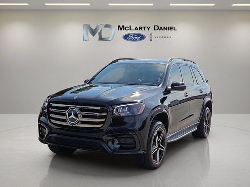 Used 2024 Mercedes-Benz GLS 450 4MATIC image 2