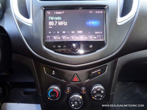 Used 2015 Chevrolet Trax LS FWD image 10