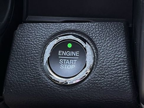 Used 2022 Ford F450 Platinum w/ FX4 Off-Road Package image 22