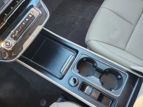 Used 2024 Lincoln Corsair Grand Touring image 29