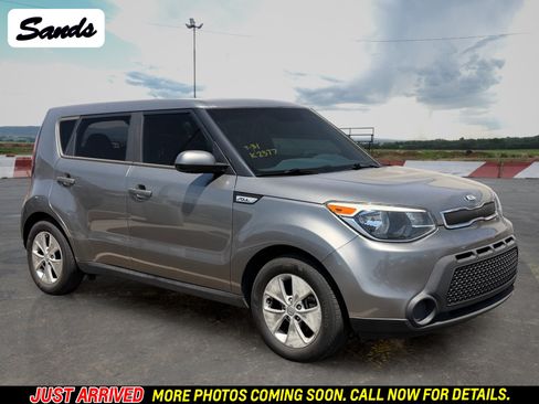 Used 2016 Kia Soul FWD image 1