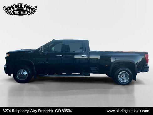 Used 2023 Chevrolet Silverado 3500 High Country image 2