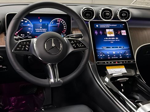 Certified 2025 Mercedes-Benz GLC 350e 4MATIC image 38