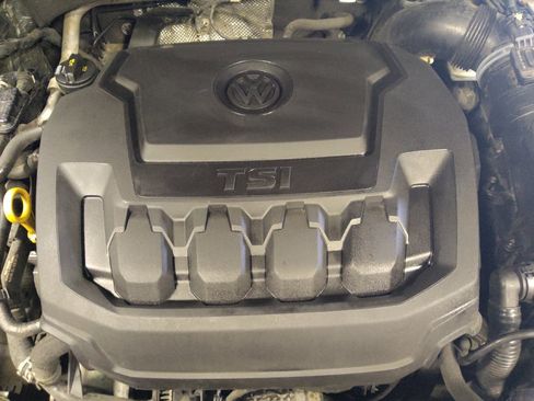 Used 2019 Volkswagen Tiguan S FWD image 30