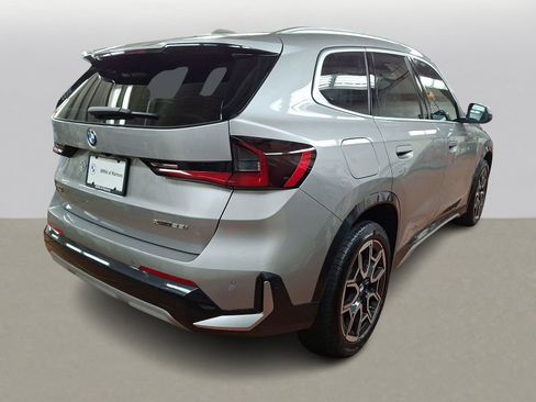 Used 2025 BMW X1 xDrive28i w/ Technology Package AWD/4WD image 4