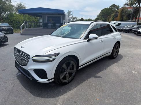 Used 2023 Genesis GV70 2.5T w/ Sport Prestige Package AWD/4WD image 2