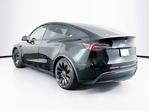 Used 2023 Tesla Model Y Performance image 5