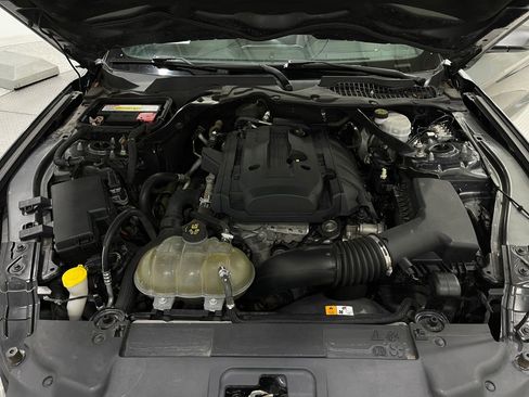 Used 2018 Ford Mustang Premium image 26