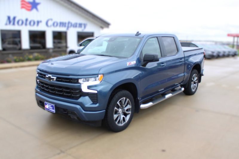 Used 2024 Chevrolet Silverado 1500 RST AWD/4WD image 1