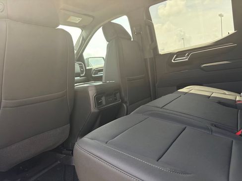New 2026 Chevrolet Silverado 1500 RST w/ Redline Edition AWD/4WD image 18