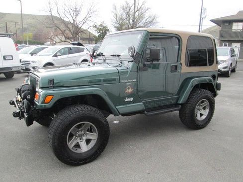Used 2000 Jeep Wrangler Sahara AWD/4WD image 4