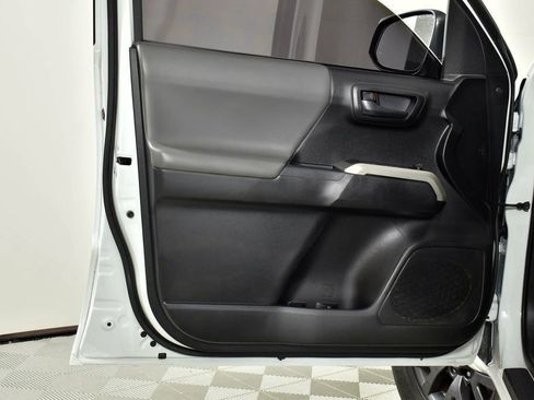 Used 2021 Toyota Tacoma SR5 image 17