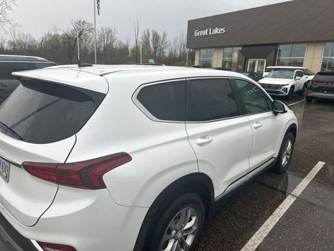 Used 2020 Hyundai Santa Fe SE image 5