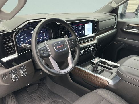 Used 2024 GMC Sierra 1500 Elevation w/ Preferred Package AWD/4WD image 14