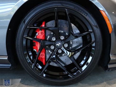 Used 2020 Ferrari 812 Superfast image 38