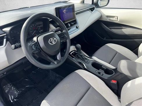 Certified 2025 Toyota Corolla LE image 9