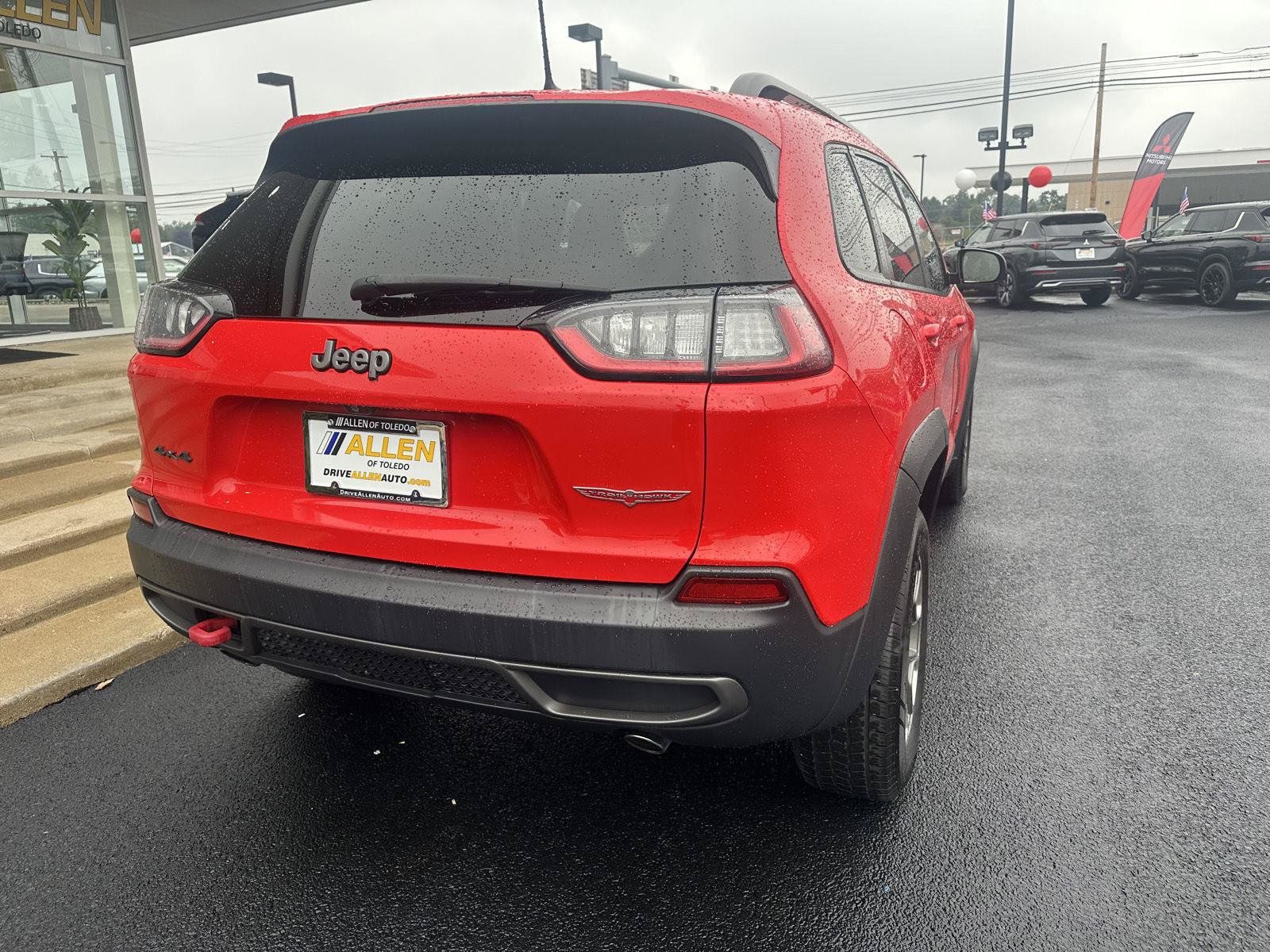 Used 2019 Jeep Cherokee Trailhawk AWD/4WD image 10