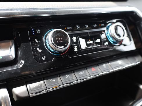 New 2026 GMC Sierra 1500 Denali AWD/4WD image 16
