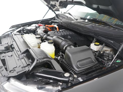 Used 2021 Ford F150 Lariat w/ Equipment Group 502A High image 32