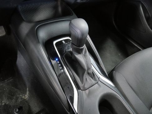 Certified 2024 Toyota Corolla LE image 25