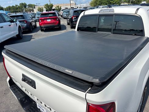 Used 2021 Toyota Tacoma SR w/ SR Convenience Package RWD image 27