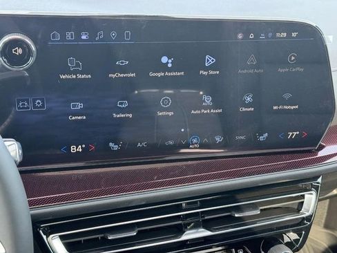 New 2026 Chevrolet Traverse Z71 w/ Enhanced Driving Package image 12